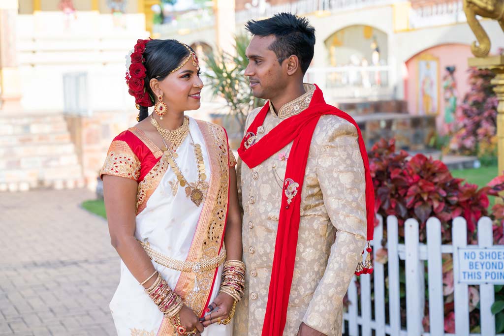 shree veeraboga emperumal temples-wedding-sean baker photography-bride and groom